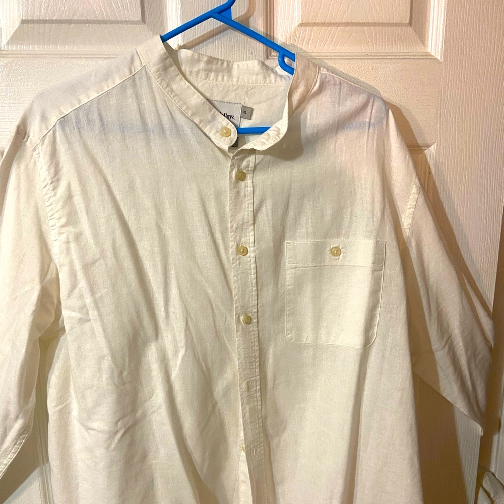 White Goodfellow & Co XL long sleeve button down shirt no collar